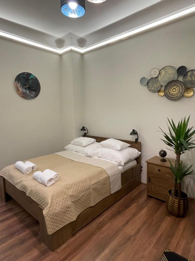 Central Palace Apartman Debrecen Dış mekan fotoğraf