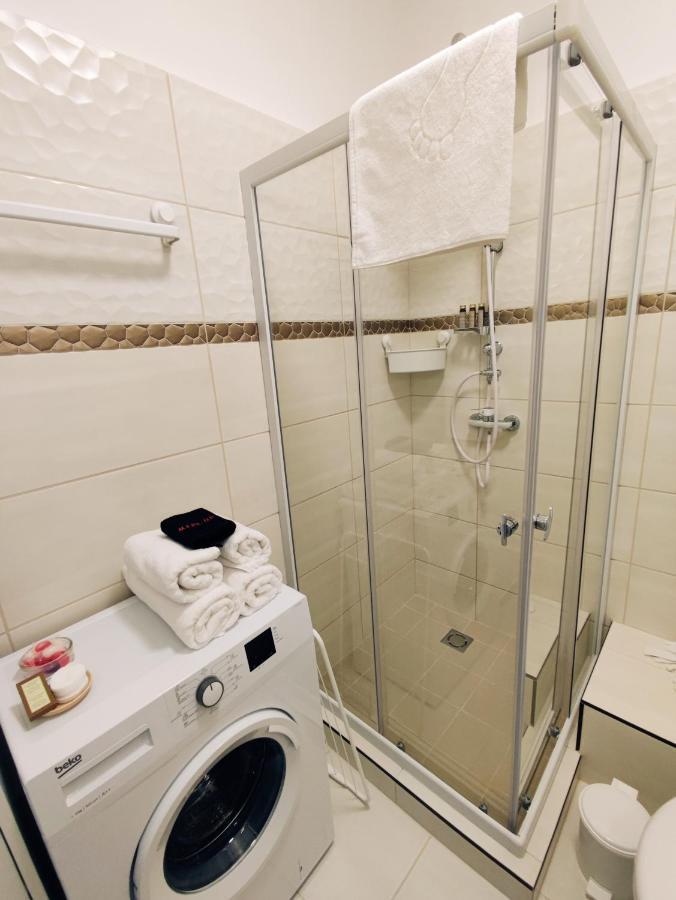 Central Palace Apartman Debrecen Dış mekan fotoğraf